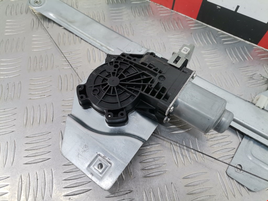 Стеклоподъемник передний правый CITROEN Berlingo 2008-н.в.