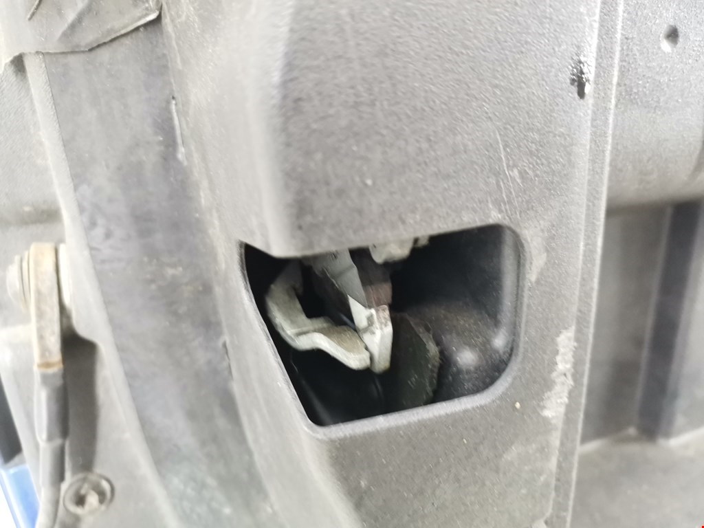 Замок багажника (крышки двери) CITROEN C 2 2003-2008