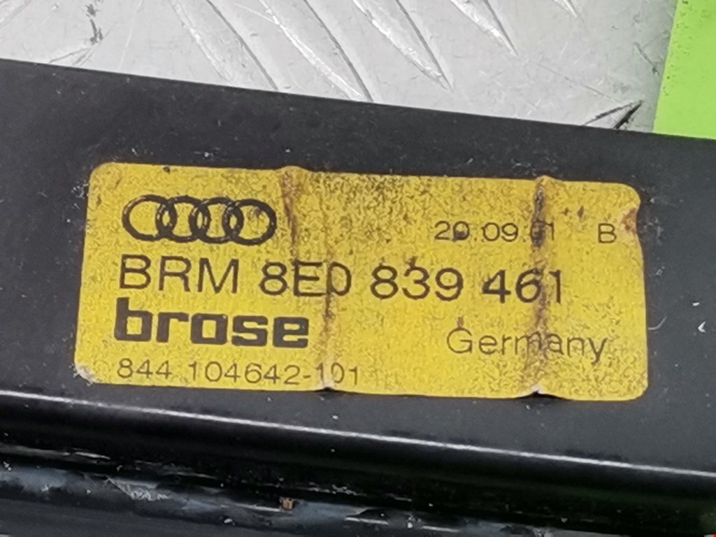 Стеклоподъемник задний левый AUDI A4 B6 2001-2005