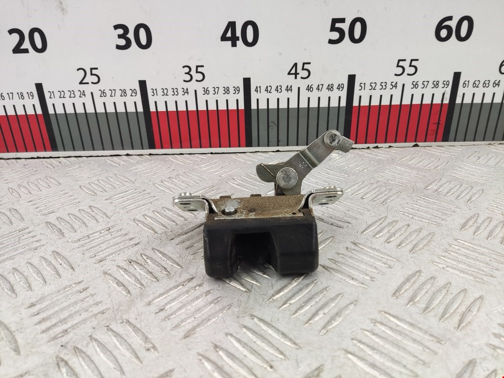 Замок багажника (крышки двери) OPEL Meriva A 2003-2010