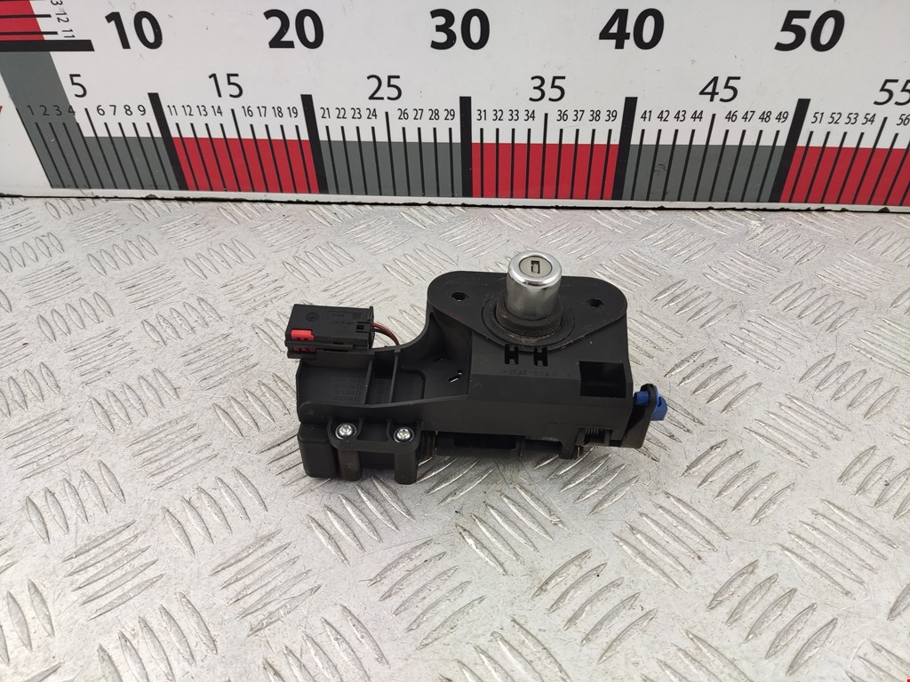 Ручка двери багажника наружная OPEL Meriva A 2003-2010