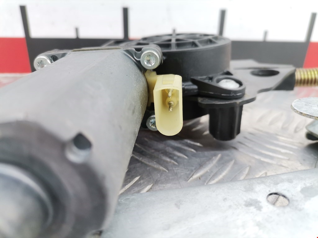 Стеклоподъемник передний правый FORD Fusion 2002-2012