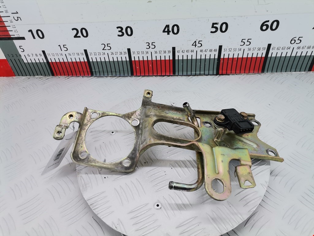 Кронштейн (крепление лапа) двигателя Mitsubishi Space_Star 1 (1998-2005)