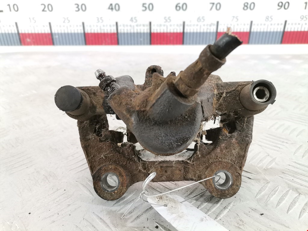 Суппорт задний правый MERCEDES-BENZ C-Class C-klasse W204 2007-2015