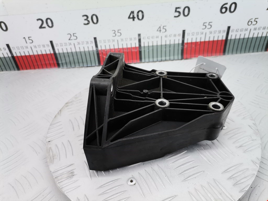 Кронштейн кондиционера BMW 7er 7 серия E65/E66 2001-2008