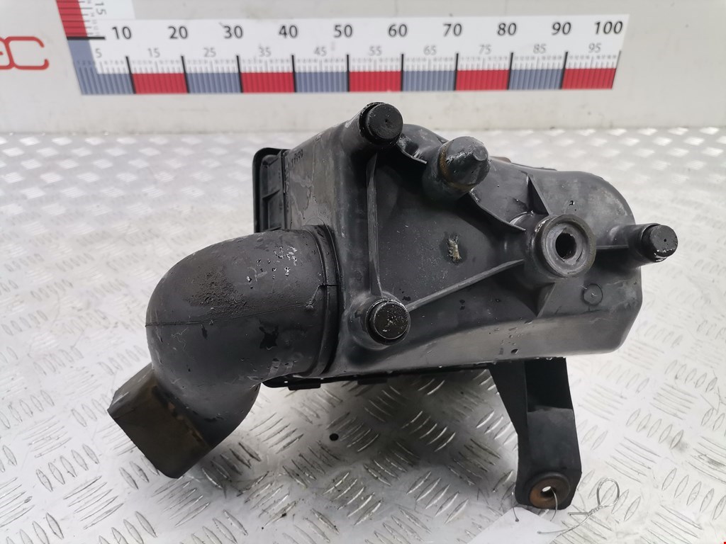 Корпус воздушного фильтра JEEP Cherokee XJ 1984-2001