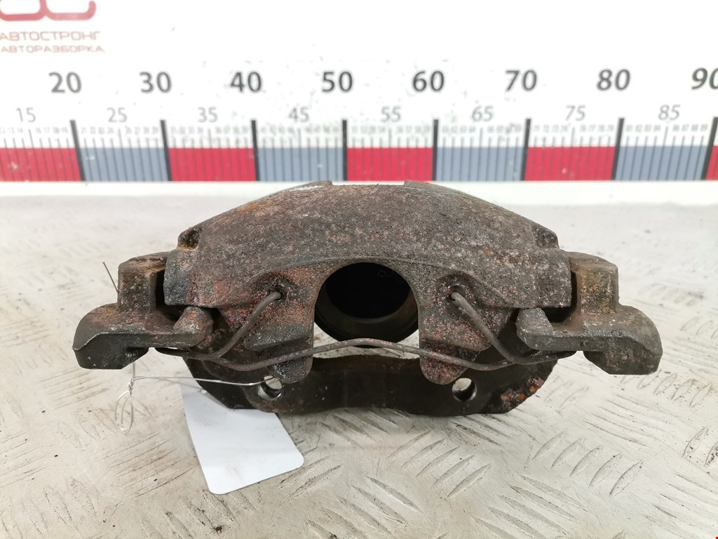 Суппорт передний правый FORD Focus III 2011-2019