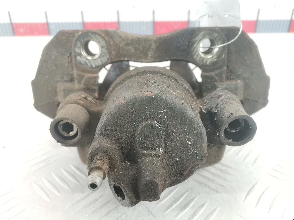 Суппорт передний правый FORD Focus III 2011-2019