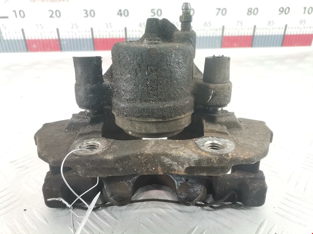 Суппорт передний правый FORD Focus III 2011-2019