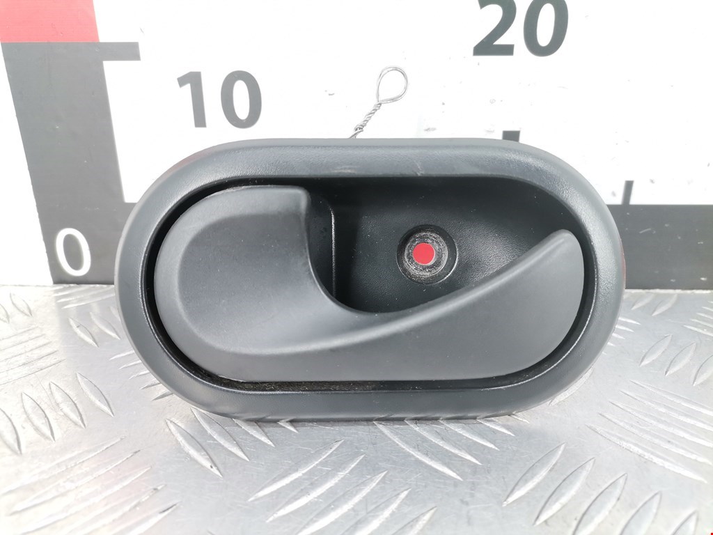 Ручка дверная передняя внутренняя левая DACIA Sandero 2008-2012