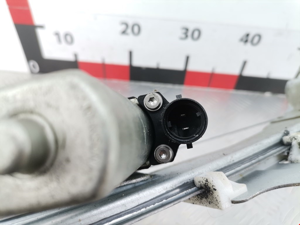 Стеклоподъемник передний левый DACIA Sandero 2008-2012