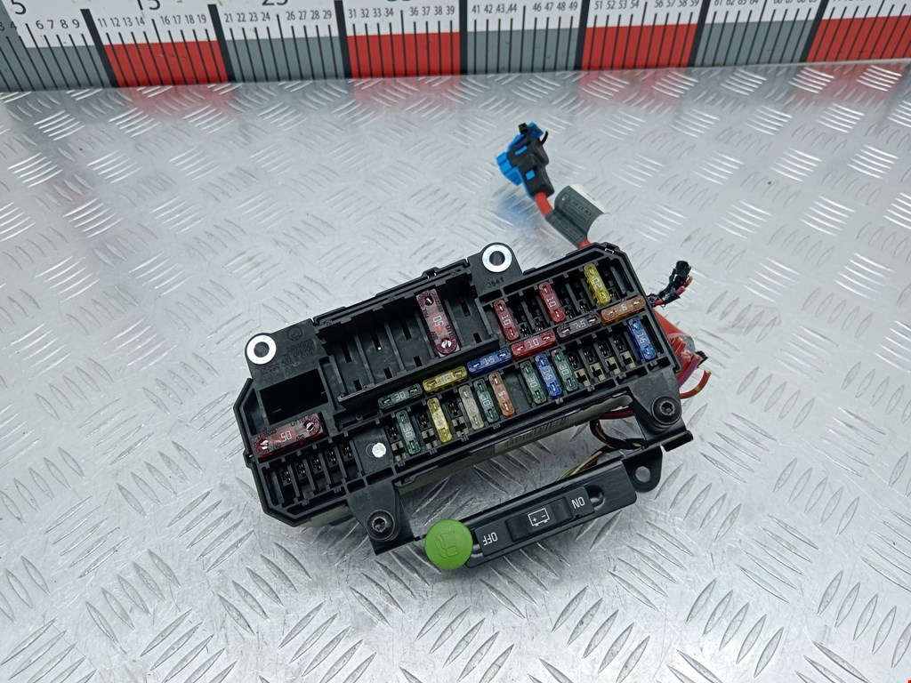 Датчик уровня в бачок омывателя BMW 7er 7 серия E65/E66 2001-2008