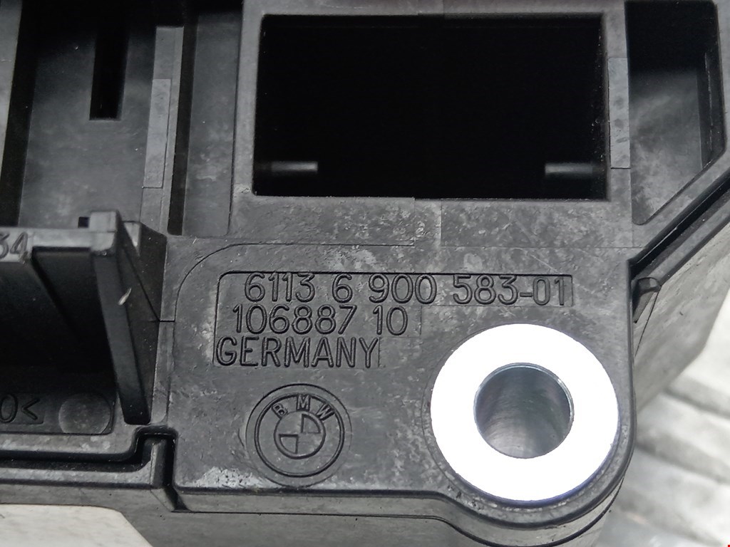 Датчик уровня в бачок омывателя BMW 7er 7 серия E65/E66 2001-2008