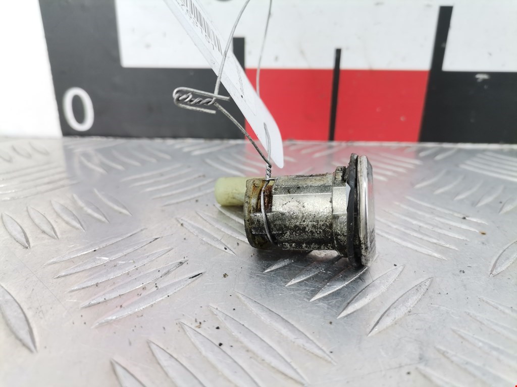 Вставка замка багажника DACIA Sandero 2008-2012