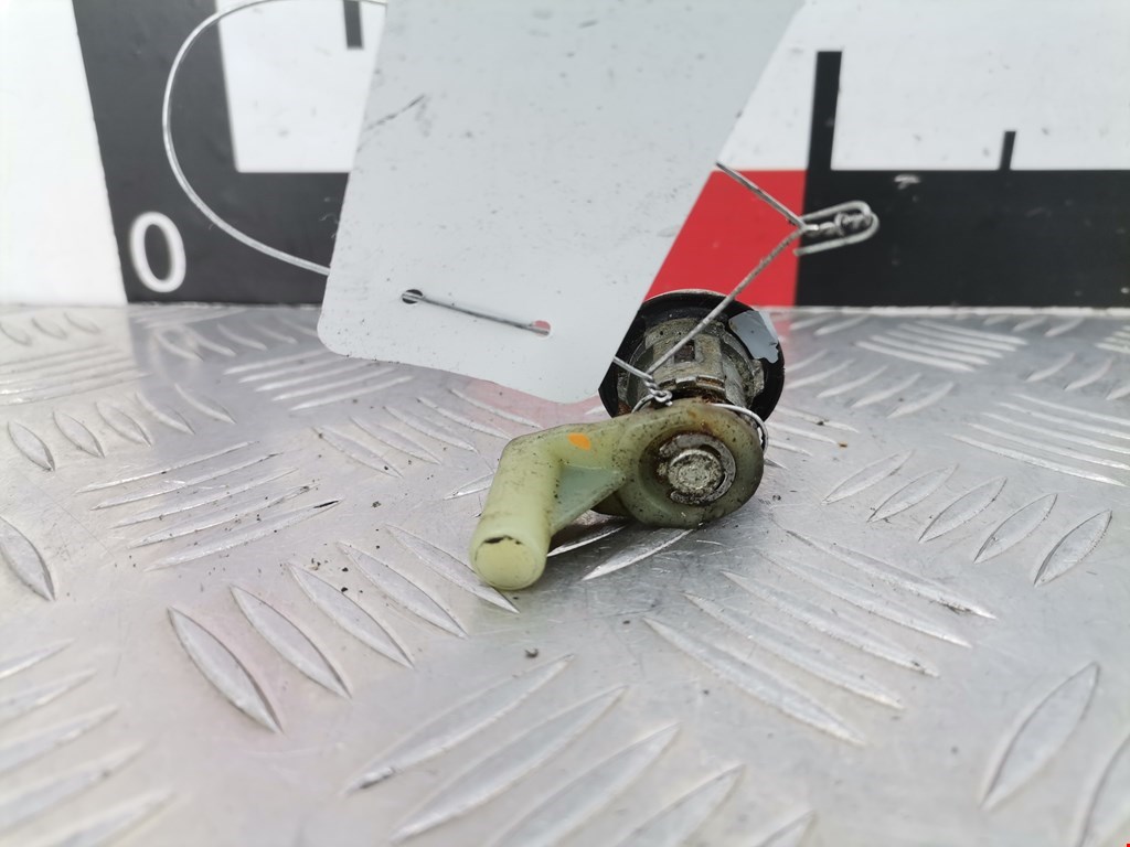 Вставка замка багажника DACIA Sandero 2008-2012