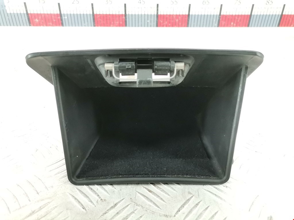 Бардачок MITSUBISHI Space Star 1999-2006