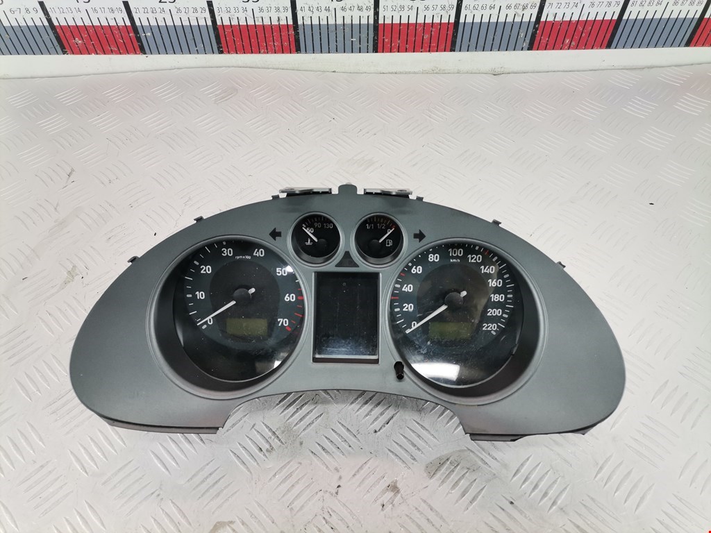 Панель приборов (щиток) SEAT Ibiza 2002-2008