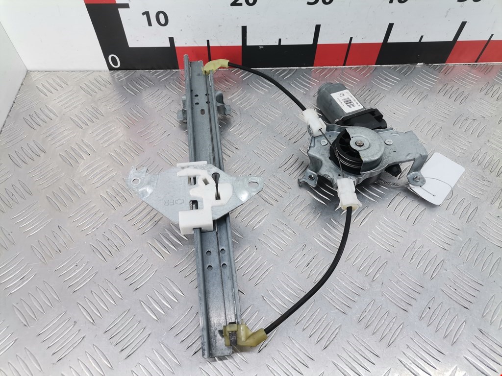 Стеклоподъемник задний правый NISSAN Qashqai J10 2006-2013