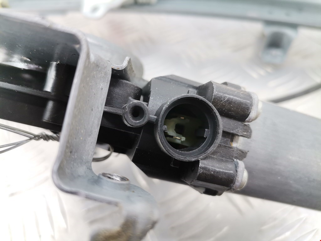 Стеклоподъемник задний правый NISSAN Qashqai J10 2006-2013