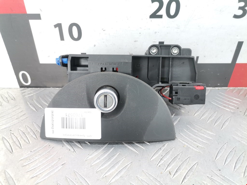 Ручка двери багажника наружная OPEL Meriva A 2003-2010