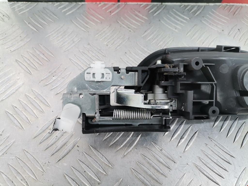 Ручка дверная задняя внутренняя левая HONDA Civic 4D 2006-2016