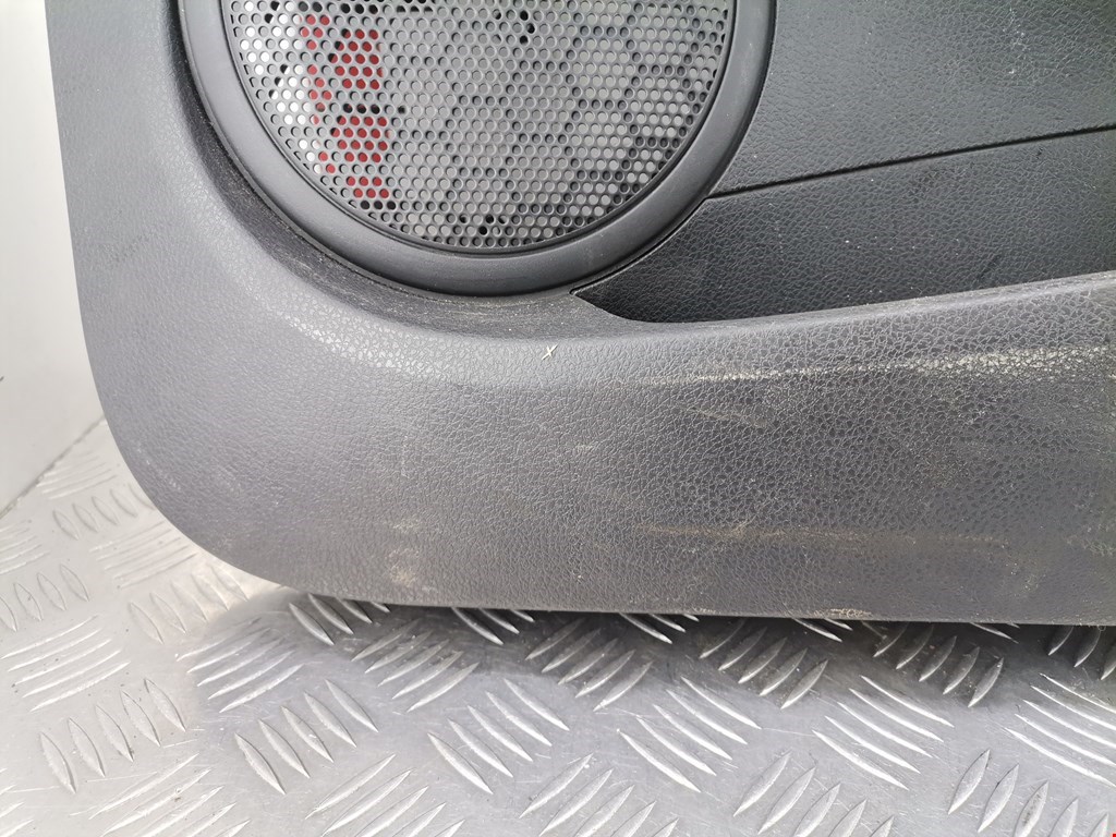 Обшивка двери передняя правая DACIA Logan II 2014-2020