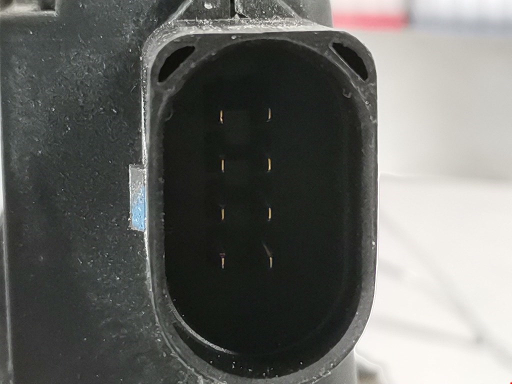 Замок двери передней левой VOLKSWAGEN Passat B5 1997-2005