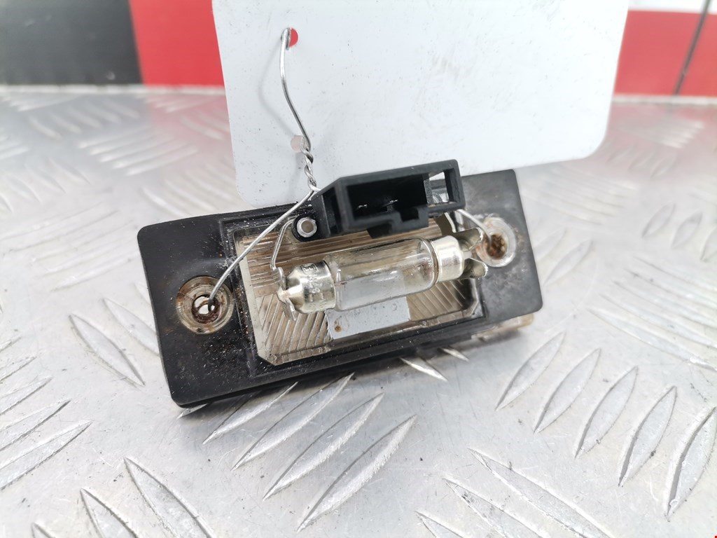 Фонарь подсветки номера VOLKSWAGEN Passat B5 1997-2005