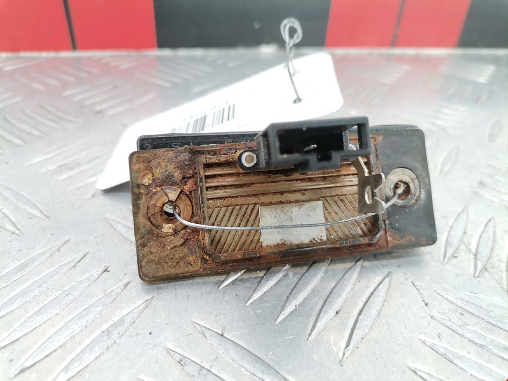 Фонарь подсветки номера VOLKSWAGEN Passat B5 1997-2005