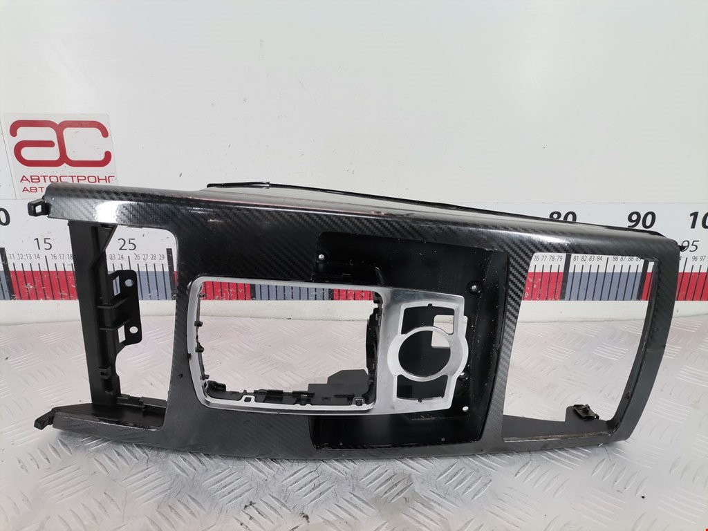 Накладка декоративная на кулису (рамка рычага КПП) Audi A6 C6 (2004-2011)