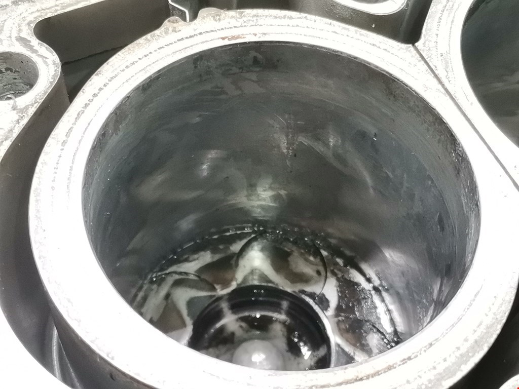 Блок цилиндров VOLVO XC90 2002-2014