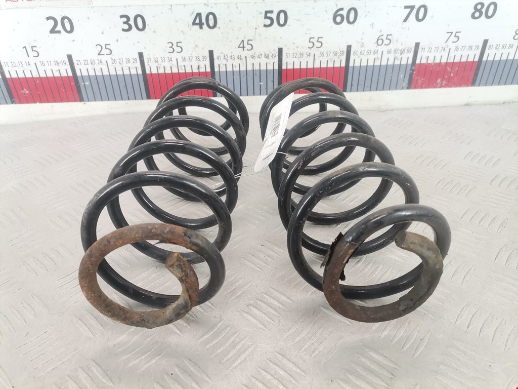 Пружина задняя левая/правая FORD Fiesta 2008-2012