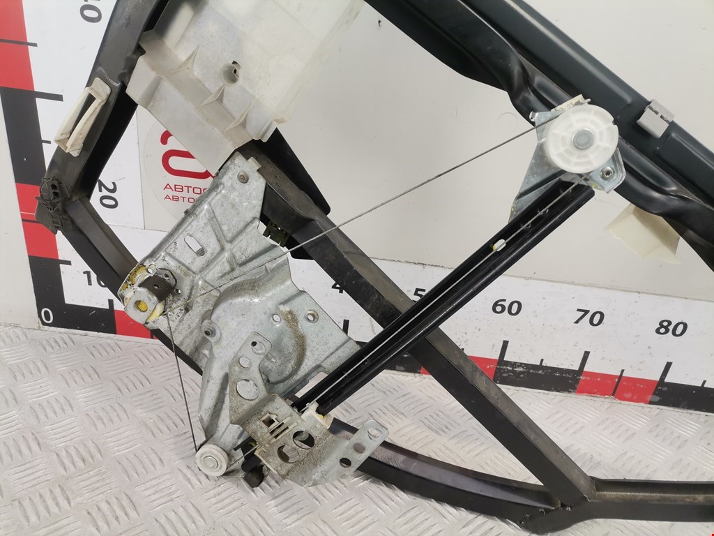 Стеклоподъемник задний левый AUDI A4 B5 1995-2001