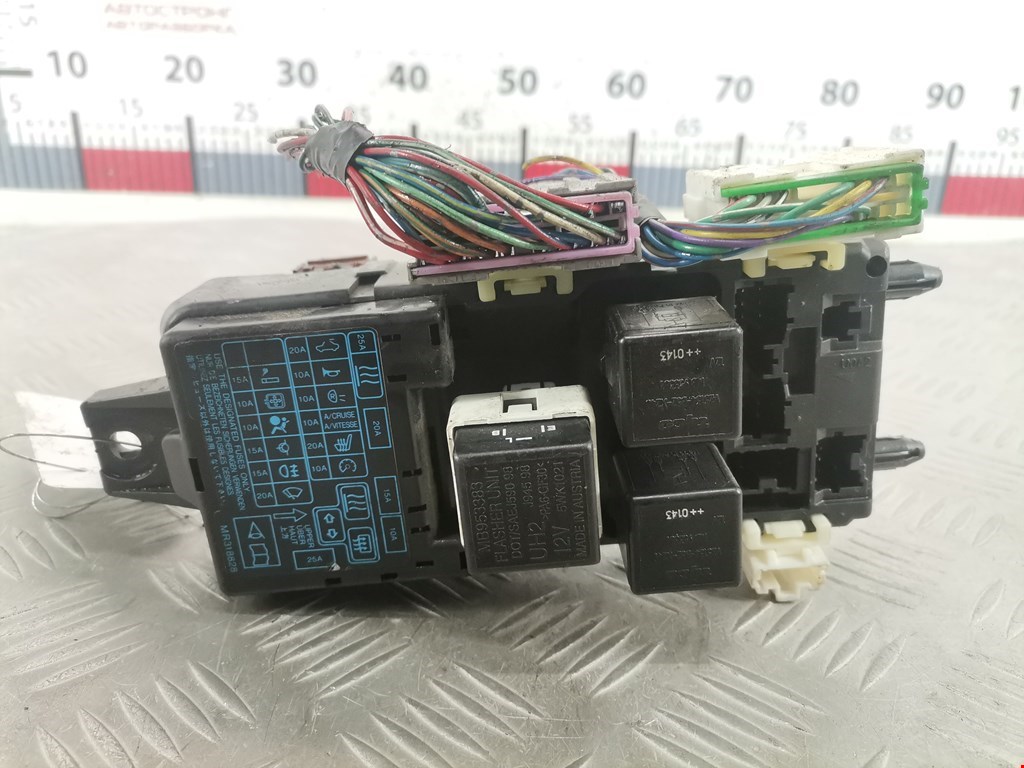 Блок реле MITSUBISHI Space Star 1999-2006