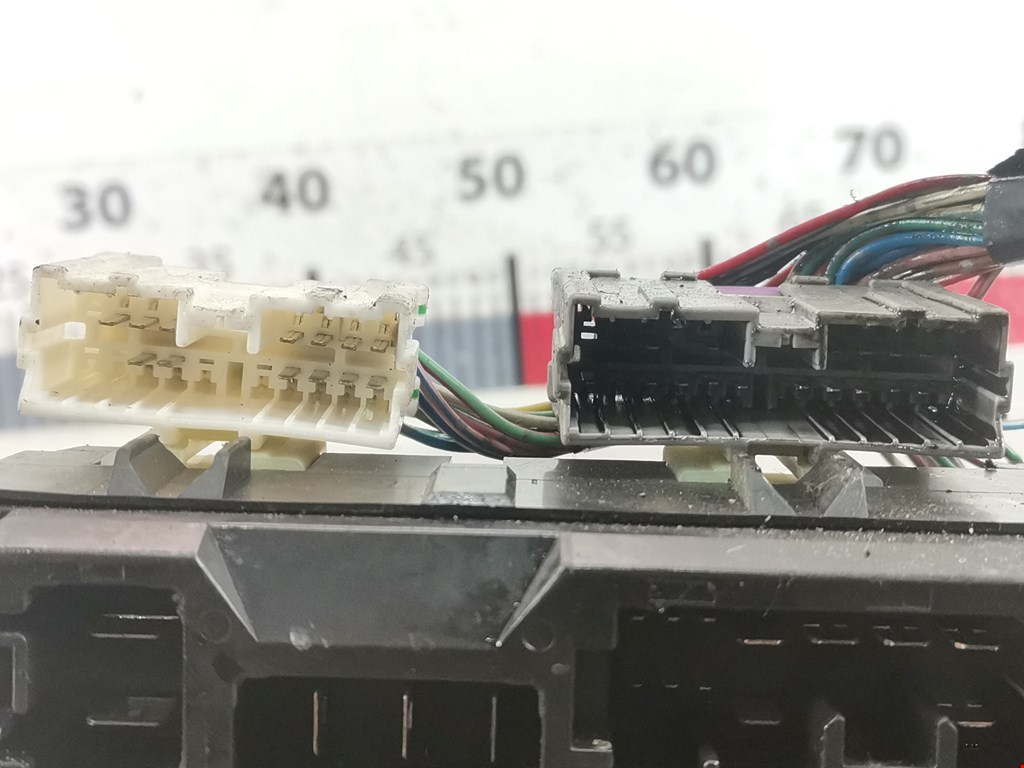 Блок реле MITSUBISHI Space Star 1999-2006