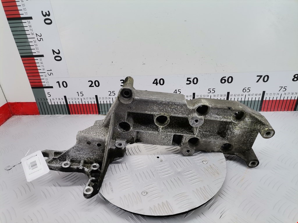 Кронштейн генератора VOLVO XC90 2002-2014