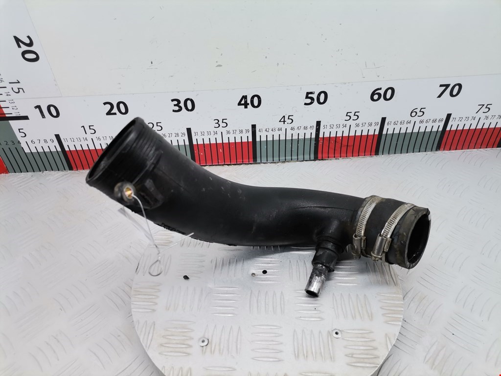 Патрубок воздушного фильтра VOLVO XC90 2002-2014