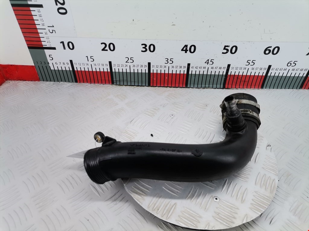 Патрубок воздушного фильтра VOLVO XC90 2002-2014