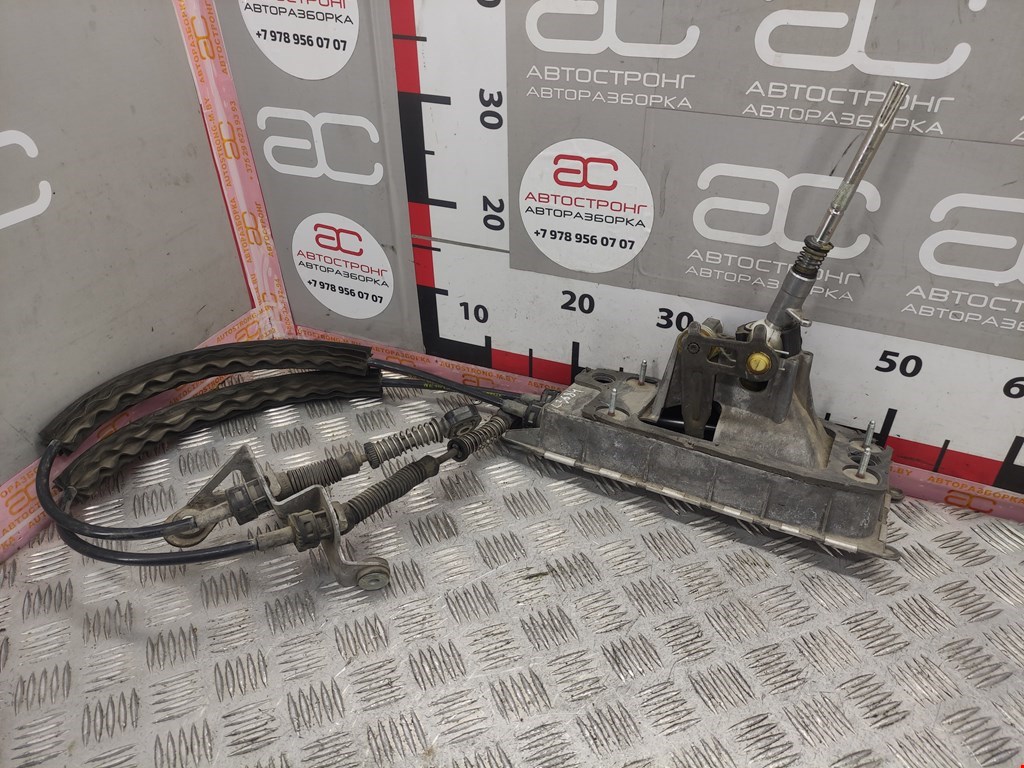 Кулиса (селектор) АКПП/МКПП в салоне SKODA Octavia A5 1Z- 2004-2013