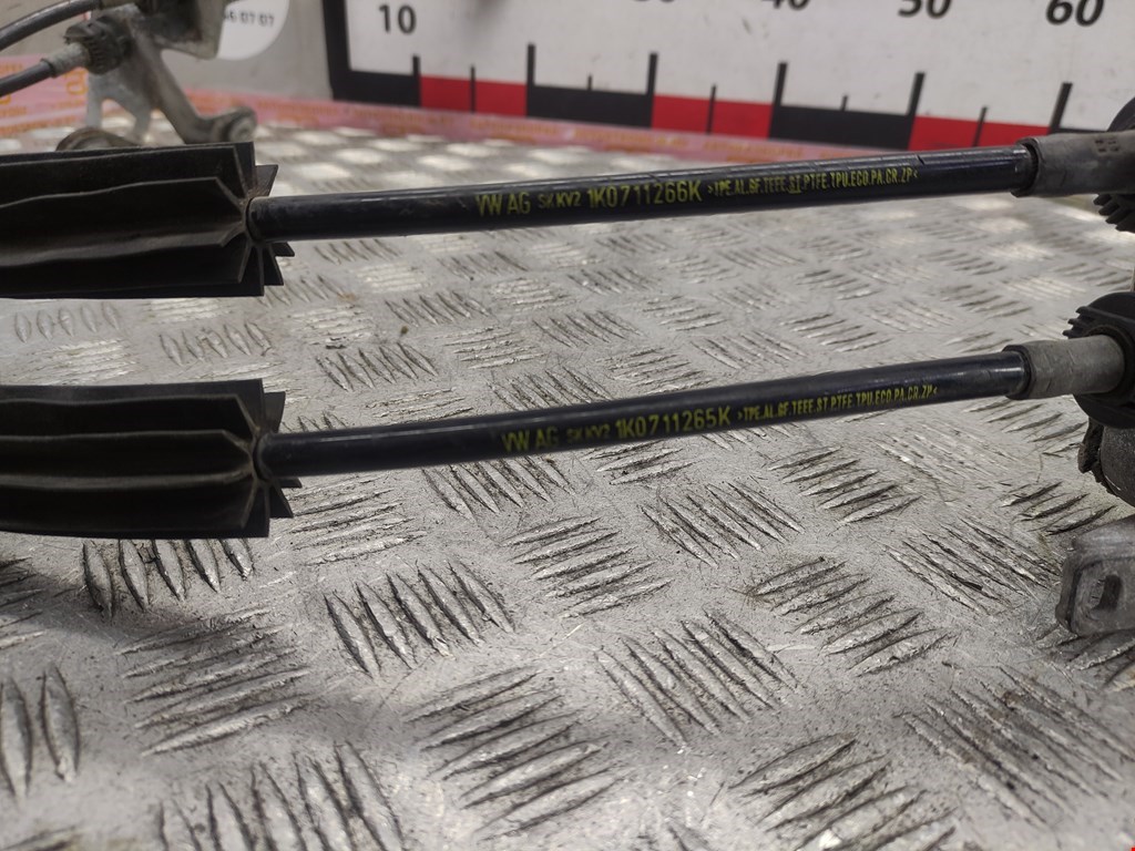 Кулиса (селектор) АКПП/МКПП в салоне SKODA Octavia A5 1Z- 2004-2013