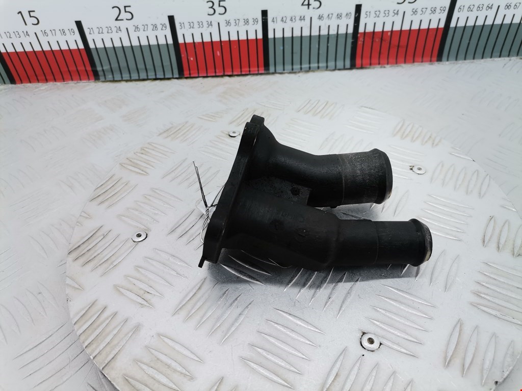 Корпус термостата FORD Focus II 2005-2011