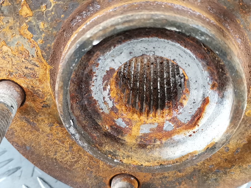 Ступица передняя левая MITSUBISHI Lancer X CX, CY,CZ 2007-2017