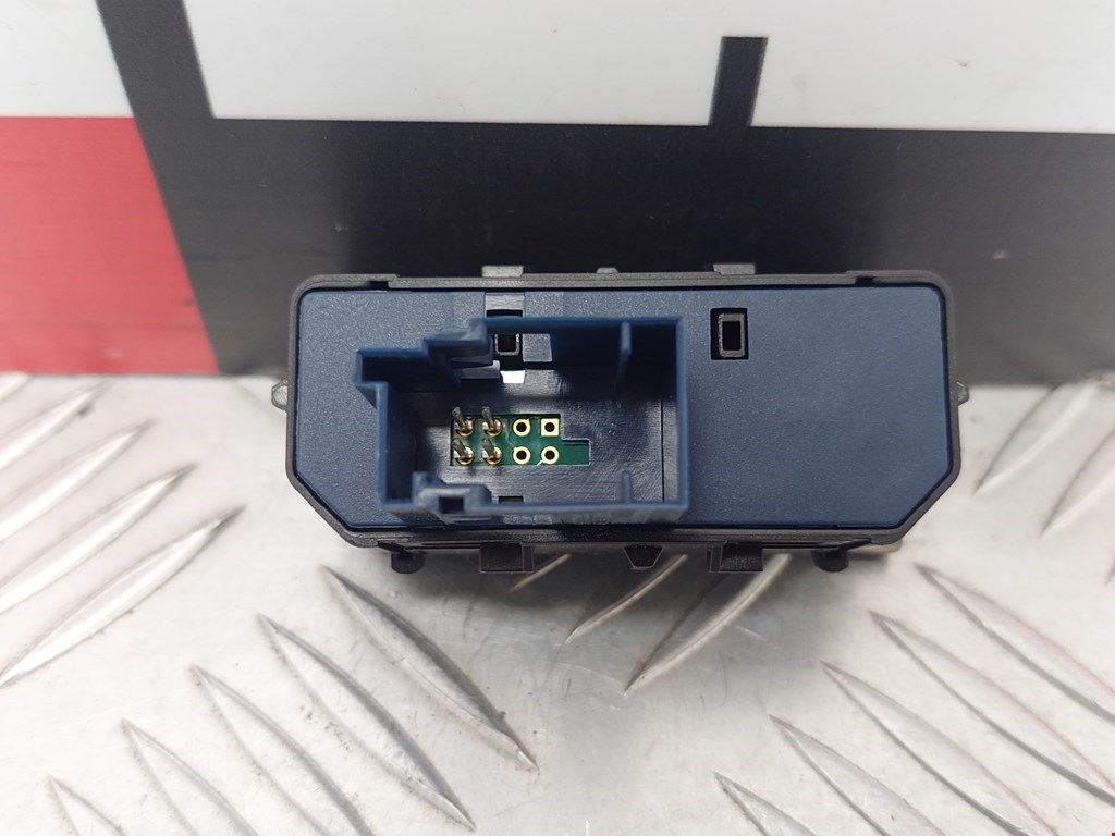 Кнопка антипробуксовочной системы CITROEN C5 II 2007-2017