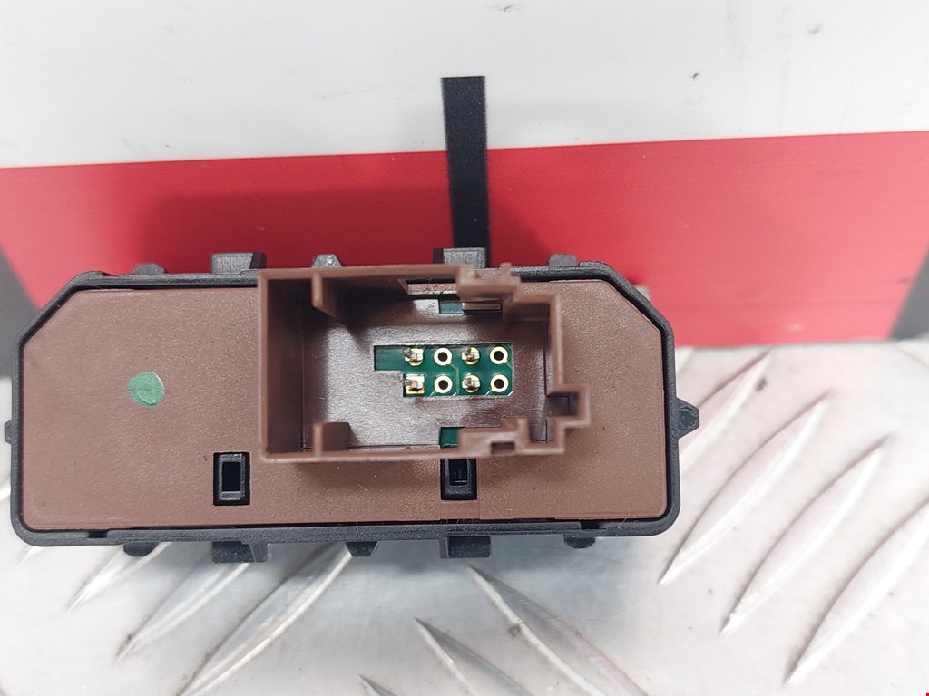 Кнопка центрального замка CITROEN C5 II 2007-2017