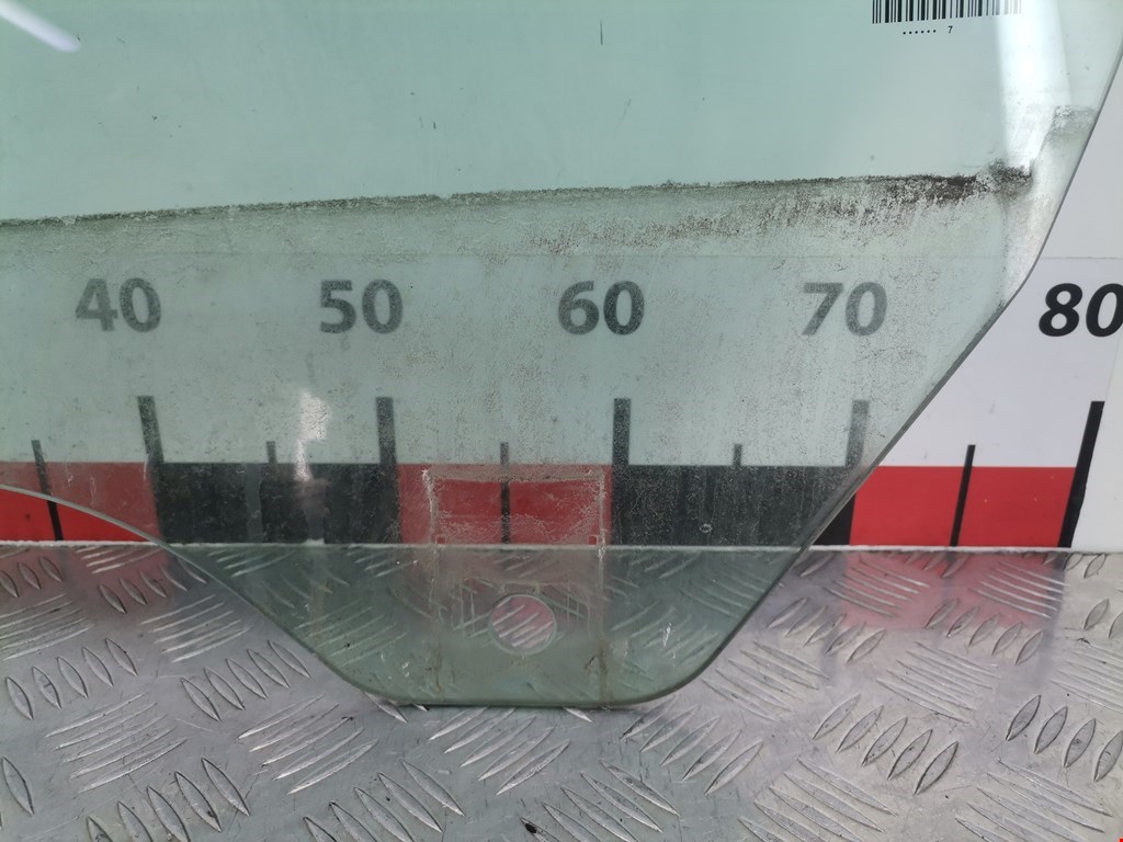 Стекло двери переднее левое MERCEDES-BENZ CLS-Class C219 2004-2010