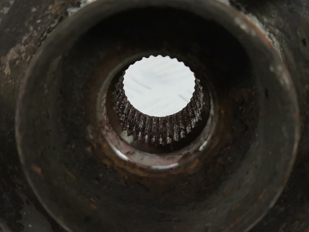 Ступица передняя левая FORD Focus II 2005-2011