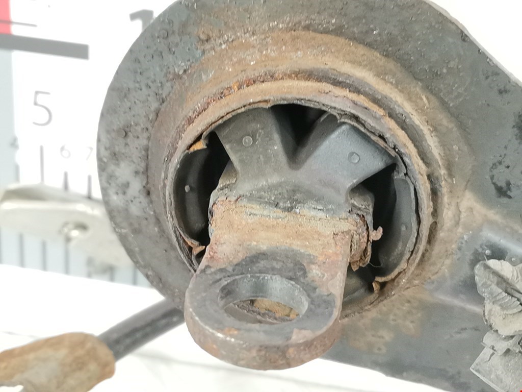 Ступица задняя левая FORD Focus III 2011-2019