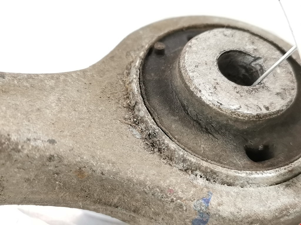 Рычаг передний левый AUDI A6 C6 2004-2010