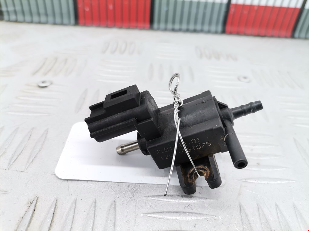 Клапан воздушного фильтра Land Rover Range Rover Sport 1 (2005-2013)