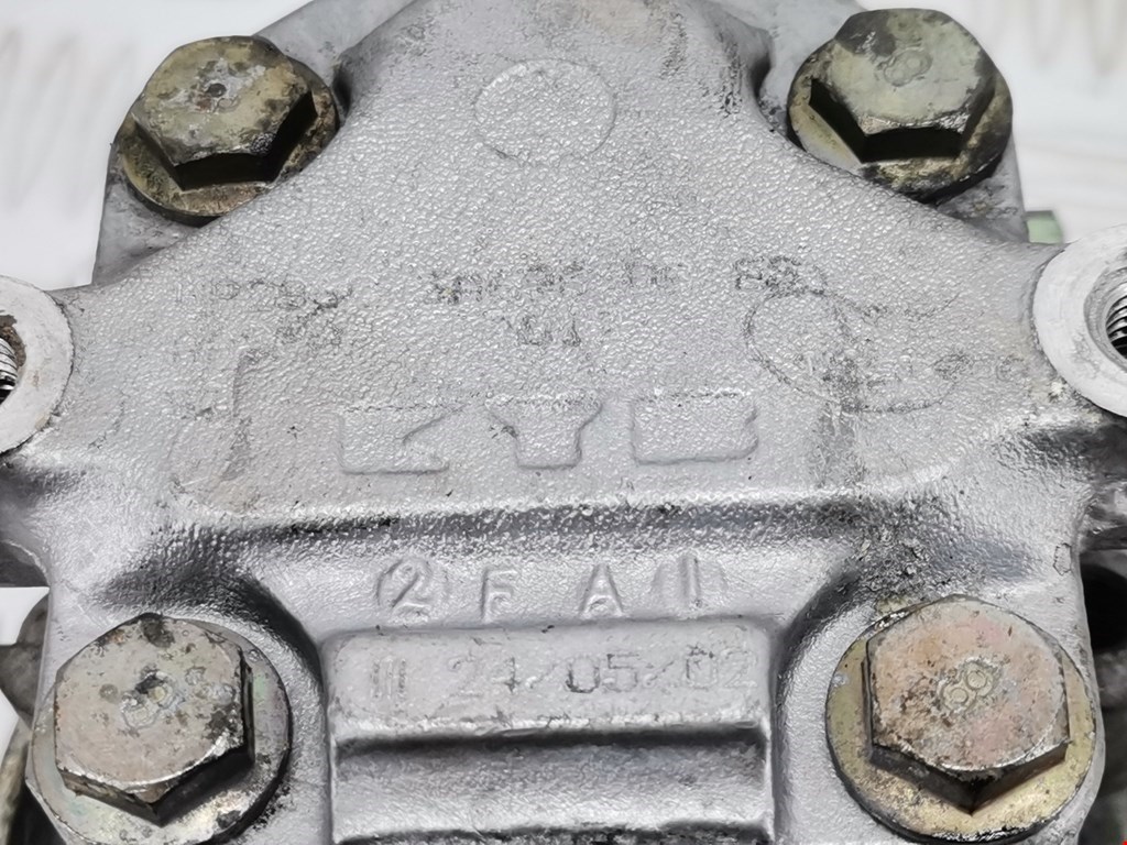 Насос гидроусилителя руля (ГУР) FORD Fiesta 2001-2008